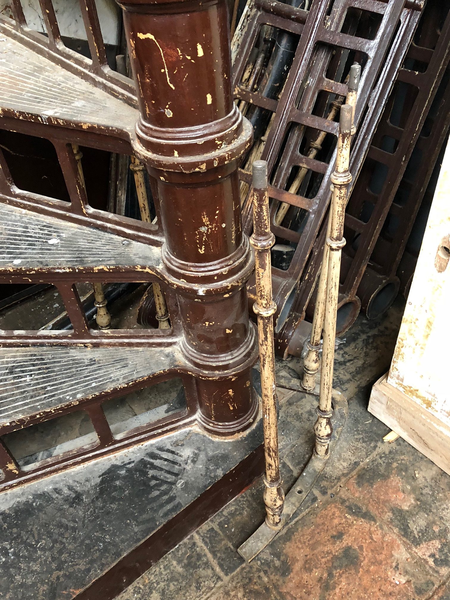 historische Wendeltreppe Spindeltreppe um 1890 Gußeisen TOP
