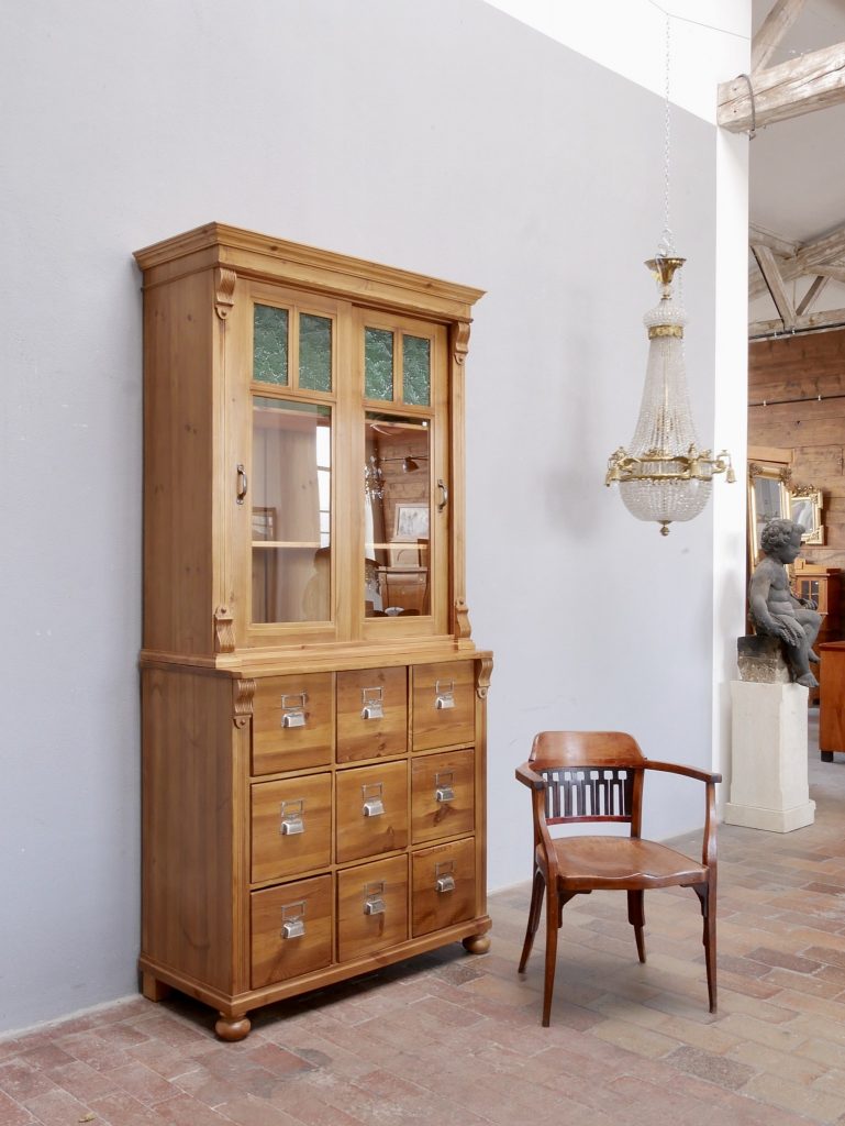 historische Ladeneinrichtungen – Antikhandel Lauke